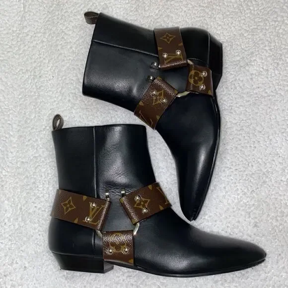 Authentic Louis Vuitton Black Leather Rhopsody Ankle Boots(Size 38.5/8.5) - Picture 9 of 17